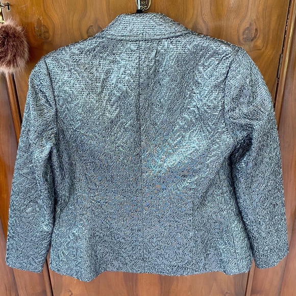 Chico’s Silver Single Breasted Blazer, Sz 0 - Picture 4 of 4